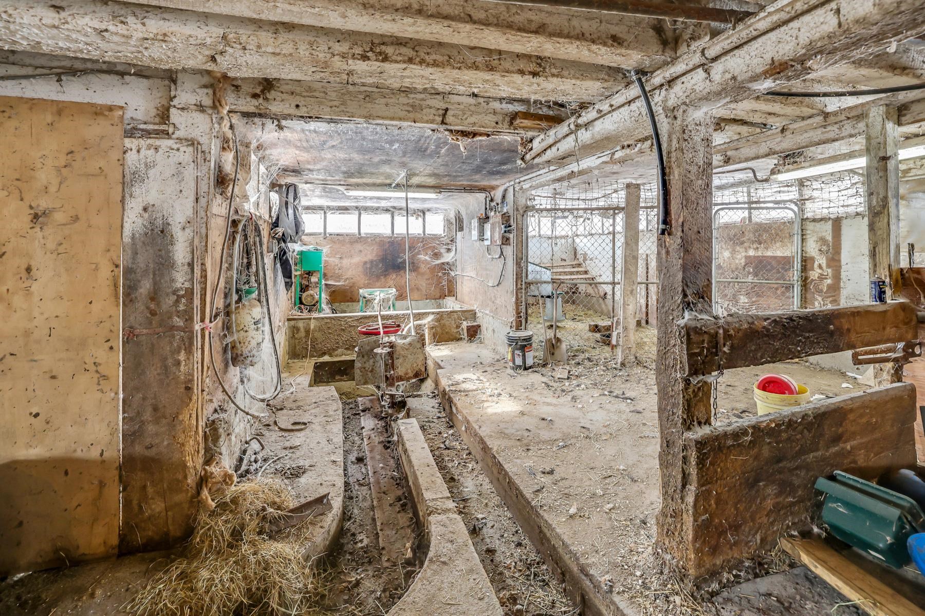 928 Vermont Rte 100 Lowell, VT 05847 - Photo 35 of 51