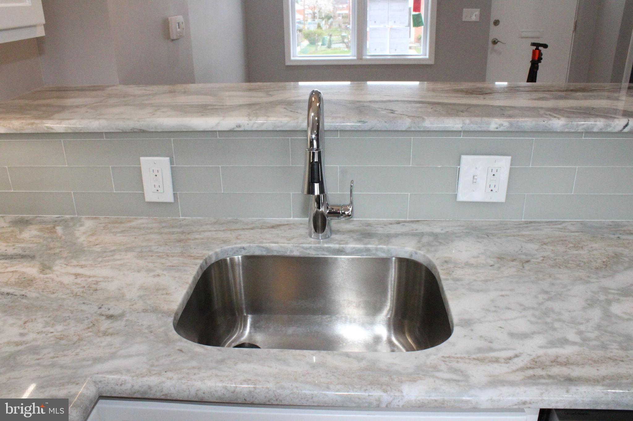 1002 Cameron Road Baltimore, MD 21212 - Photo 53 of 53 Open floor plan. Garbage disposal.