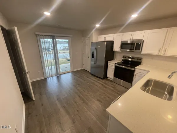 $1,550 | 1009 Peony Lane, Youngsville, NC 27596