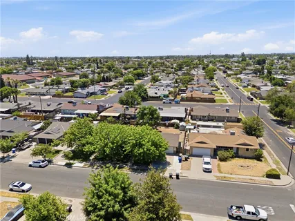 $315,000 | 417 East Magnolia Avenue, Hanford, CA 93230