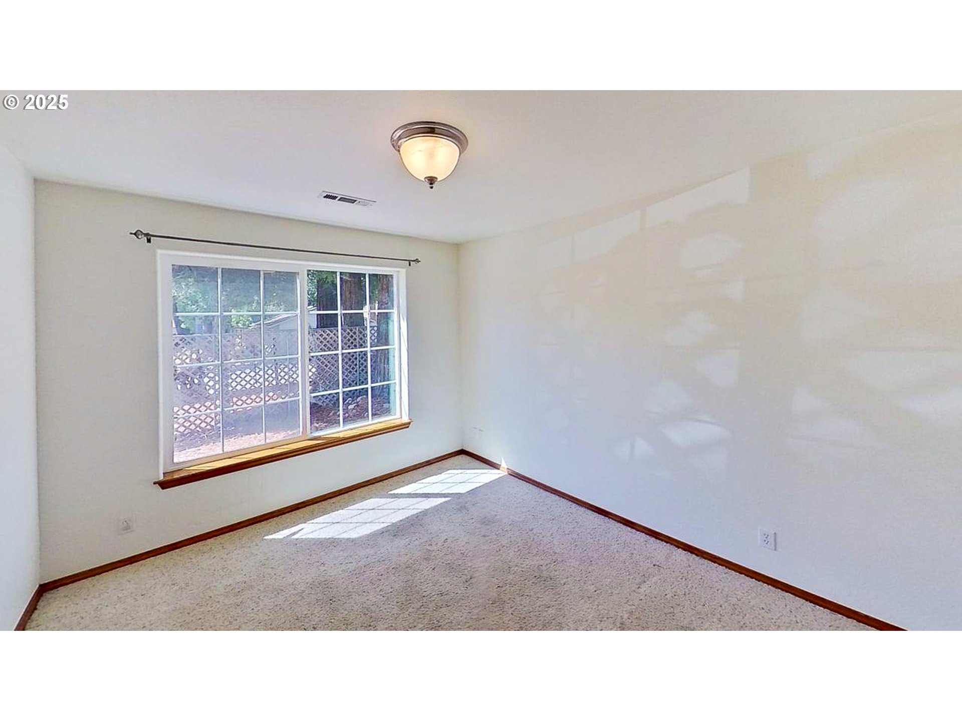 120 Southeast Edwards Street Winston, OR 97496 - Photo 11 of 19