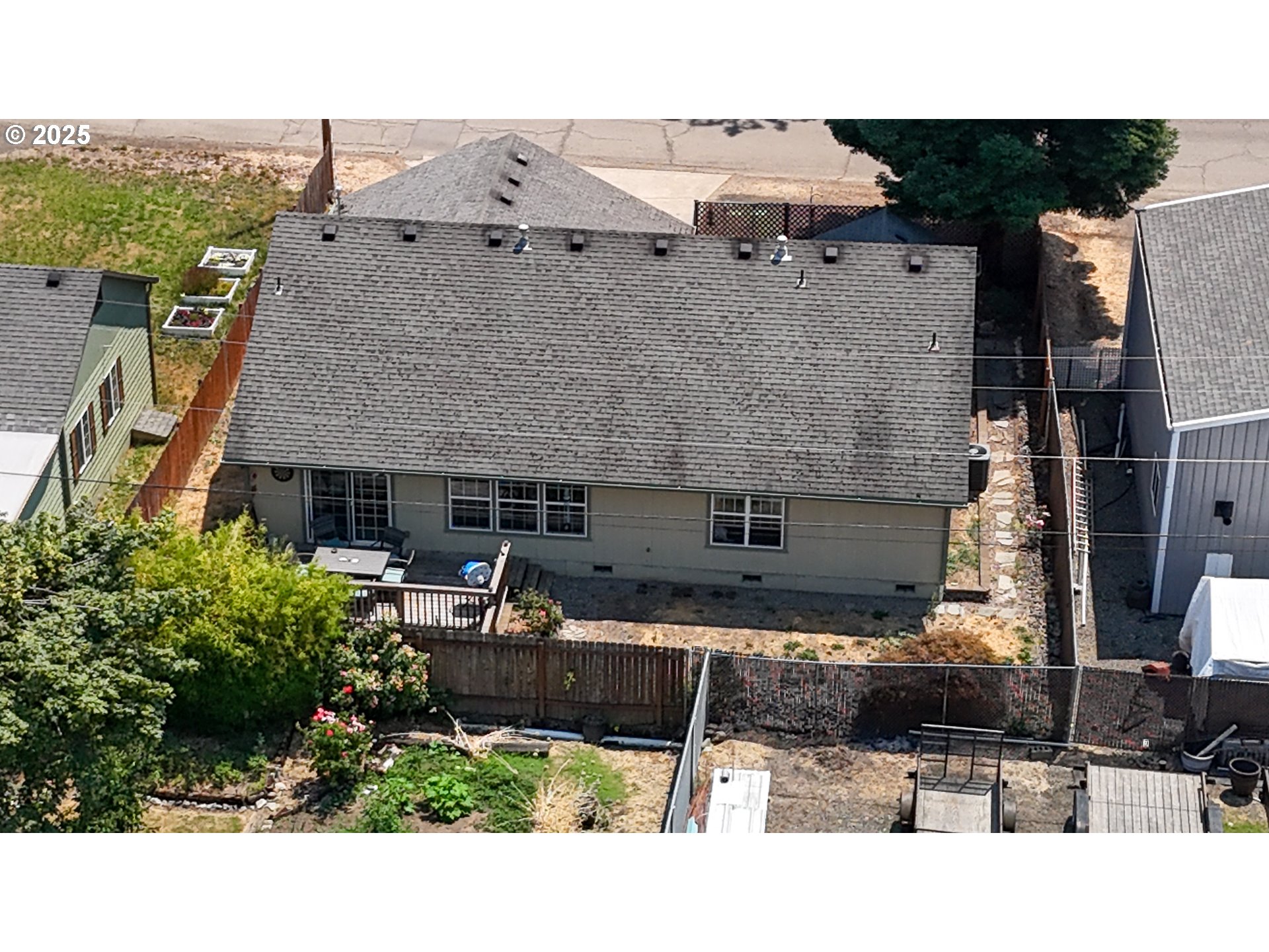 120 Southeast Edwards Street Winston, OR 97496 - Photo 5 of 19