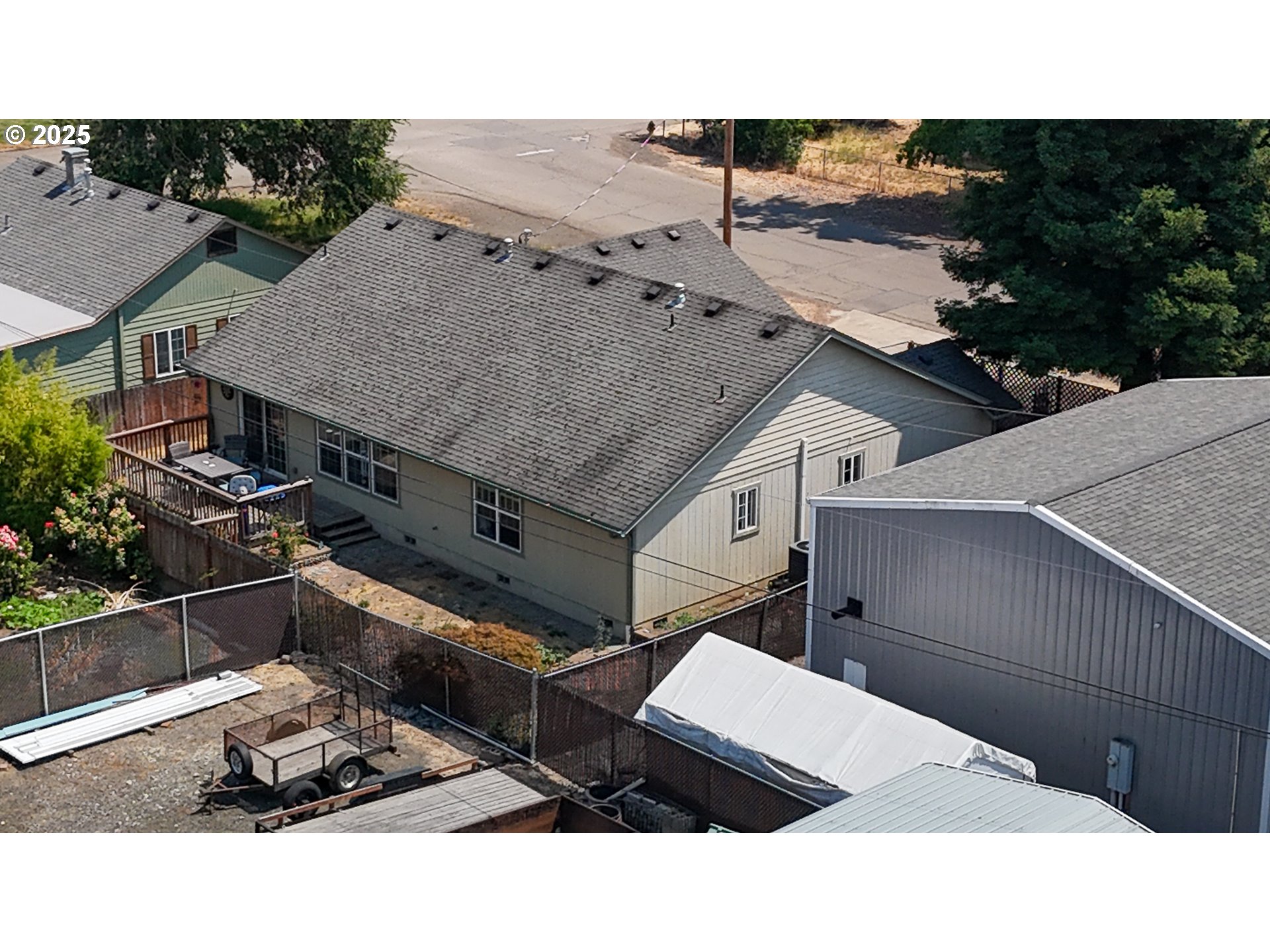 120 Southeast Edwards Street Winston, OR 97496 - Photo 7 of 19