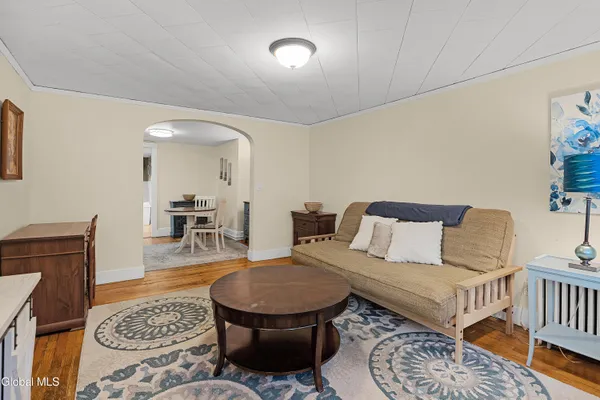 $1,800 | 67 Hill Street, Troy, NY 12180