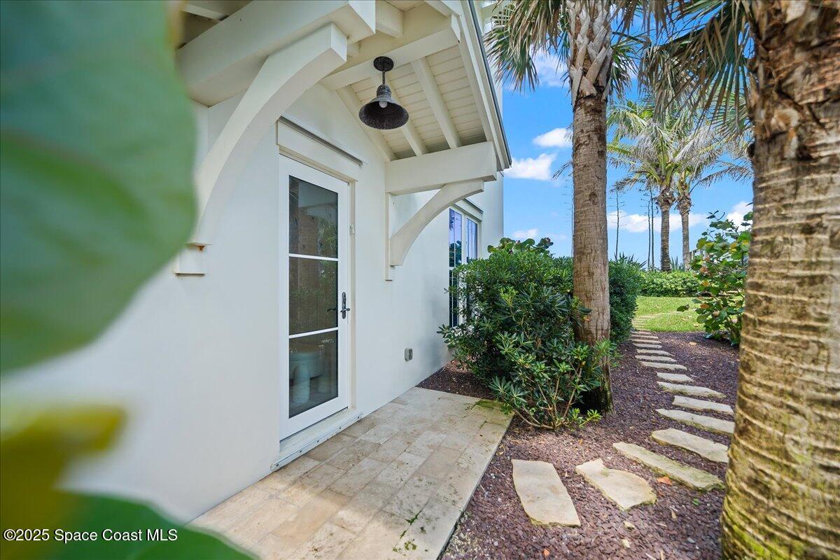 5525 Jimmy Buffett Mem Highway Melbourne Beach, FL 32951 - Photo 45 of 56 a view of outdoor space and yard