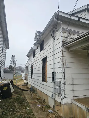 $24,900 | 400 6th Avenue, Rock Falls, IL 61071