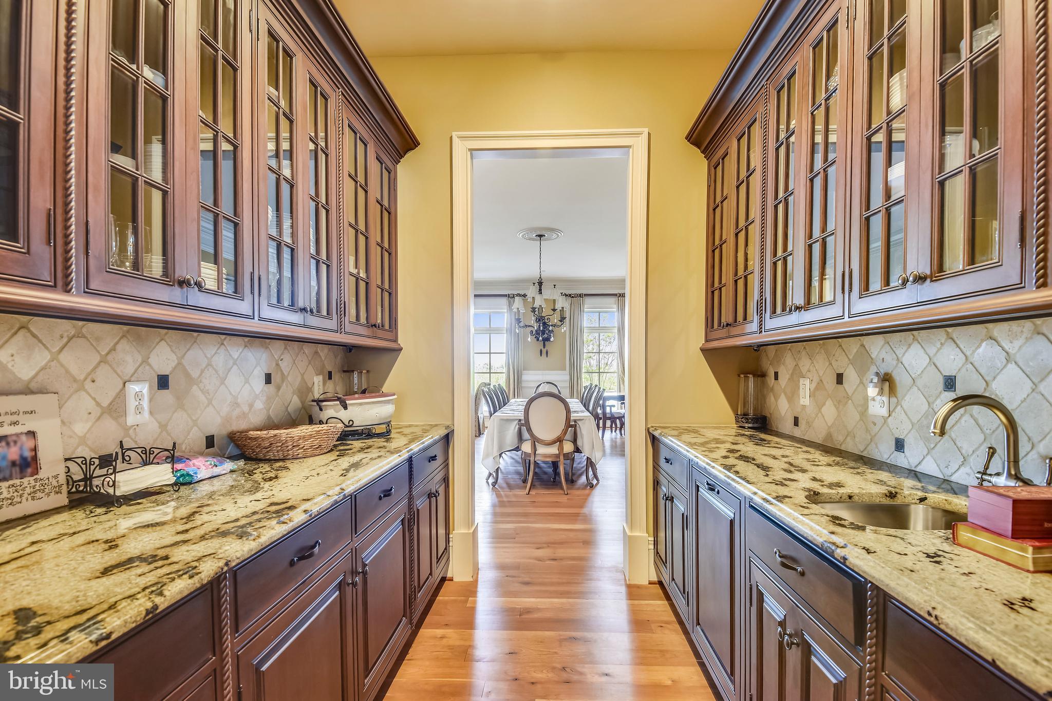 14416 Loyalty Road Leesburg, VA 20176 - Photo 19 of 61 Butlers pantry/catering area