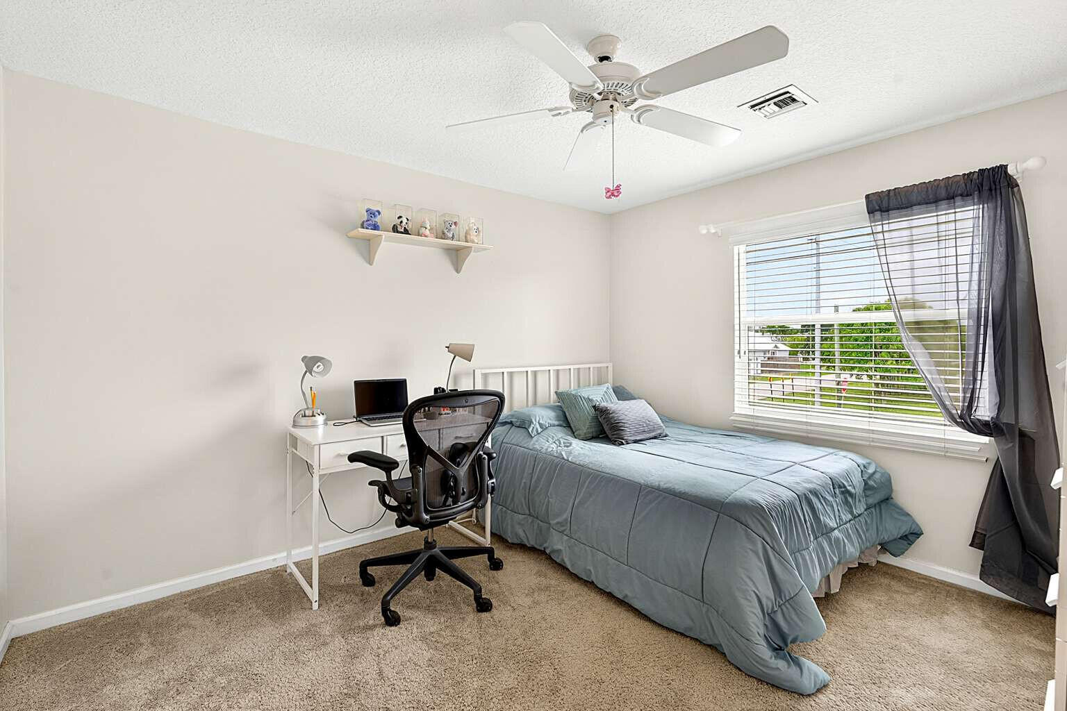 6211 Drake Street Jupiter, FL 33458 - Photo 20 of 39 020_Allen.20
