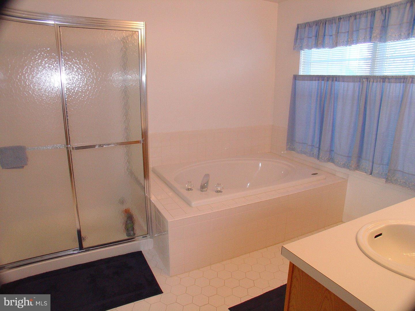 355 Watkins Road Pennington, NJ 08534 - Photo 17 of 20