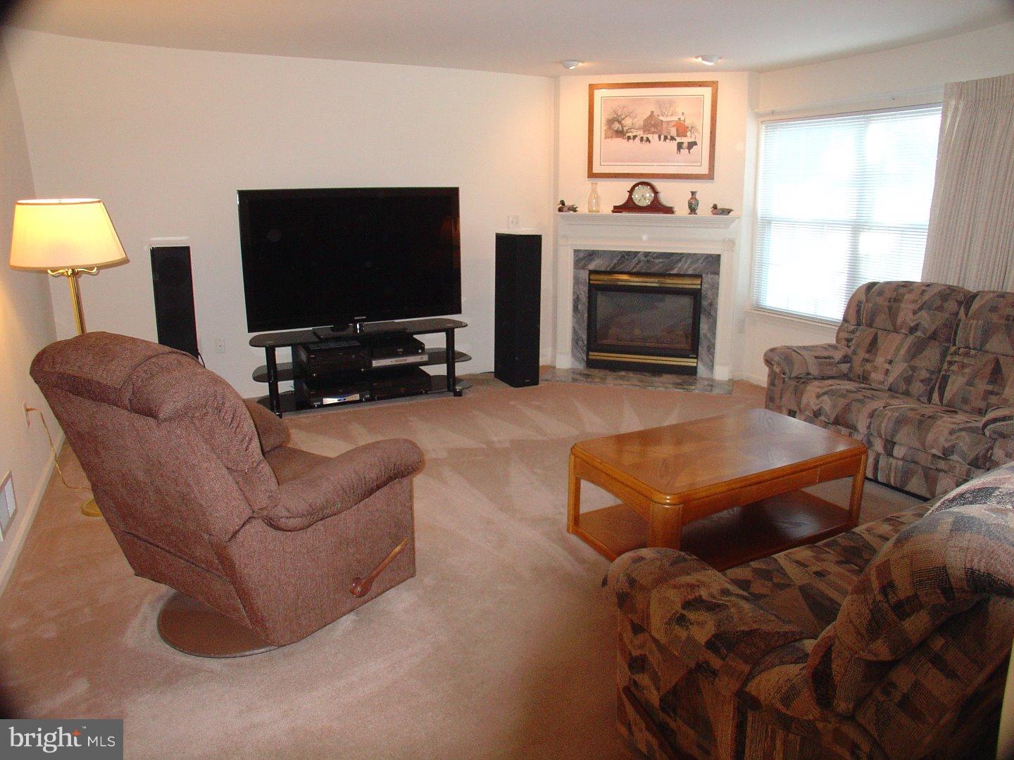 355 Watkins Road Pennington, NJ 08534 - Photo 6 of 20