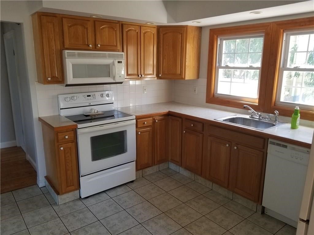 406 Power Road Pawtucket, RI 02860 - Photo 4 of 7 Gallery Image 4