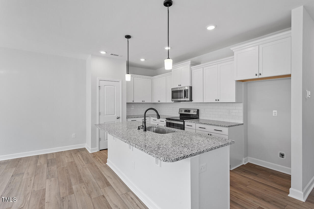 21 Ripple Way, Unit 268 Clayton, NC 27520 - Photo 4 of 33 FMWeb03