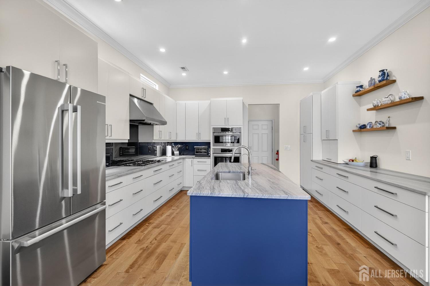 6 Inverness Drive Kendall Park, NJ 08824 - Photo 14 of 35