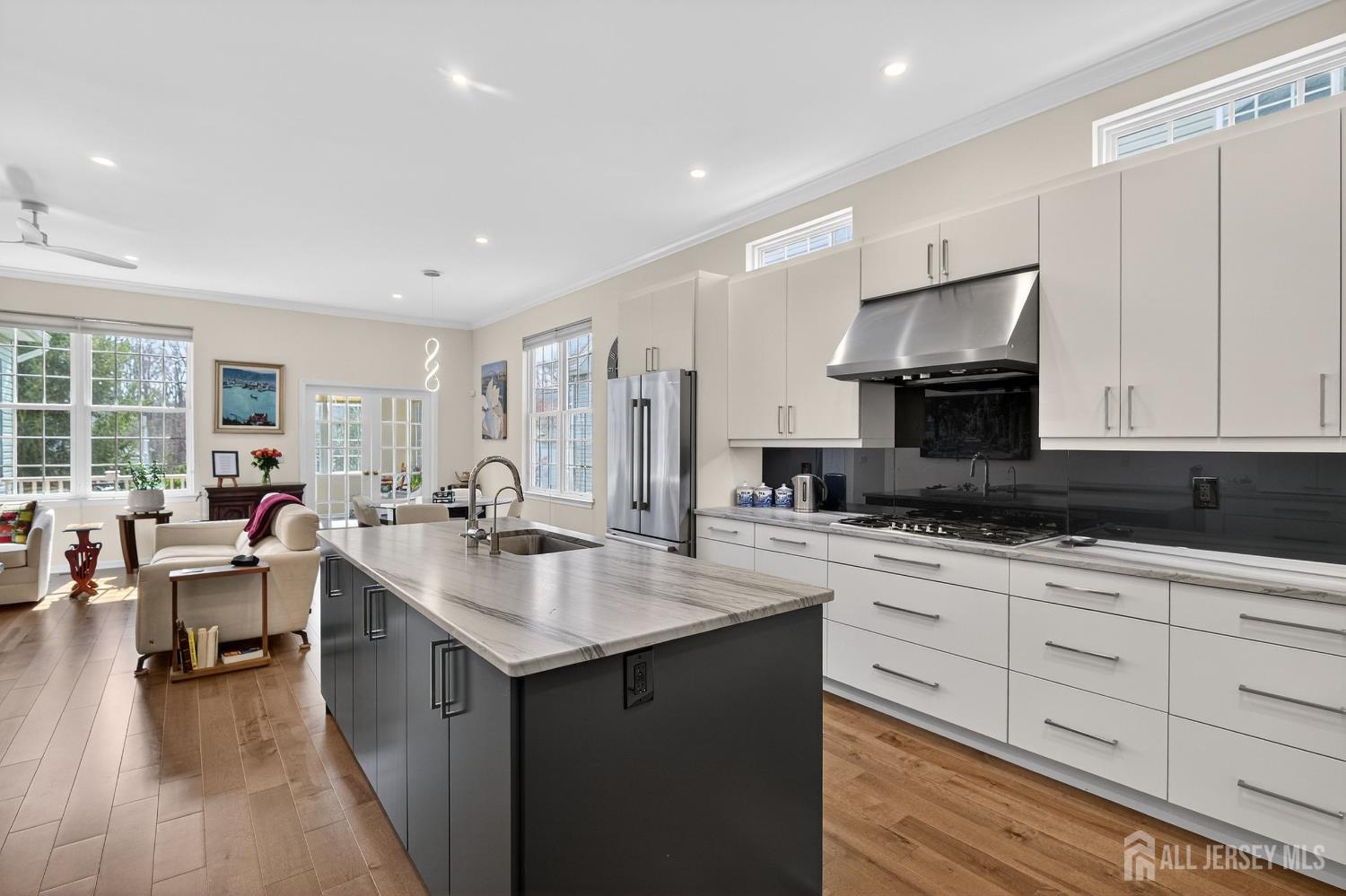 6 Inverness Drive Kendall Park, NJ 08824 - Photo 16 of 35