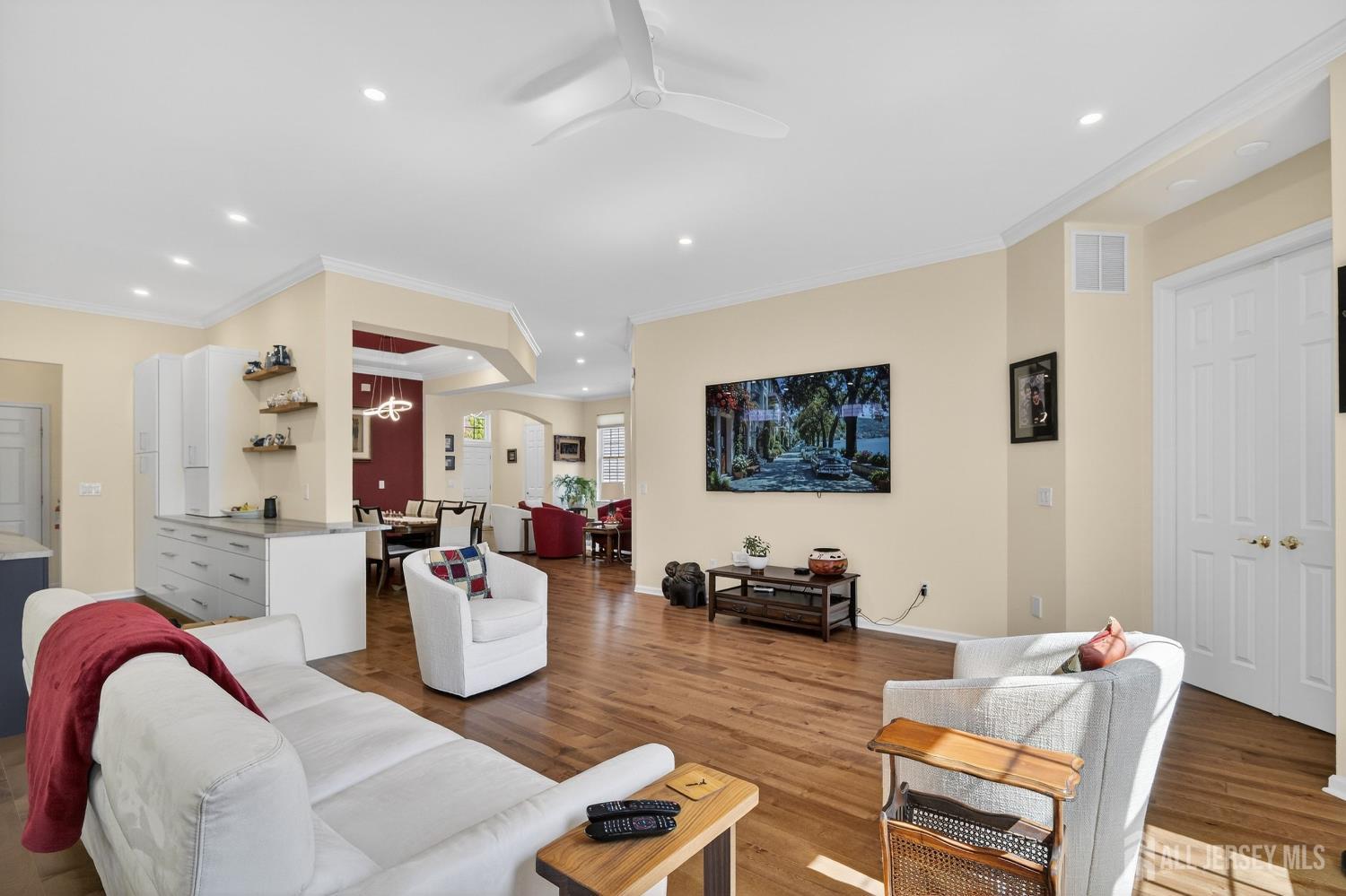 6 Inverness Drive Kendall Park, NJ 08824 - Photo 18 of 35