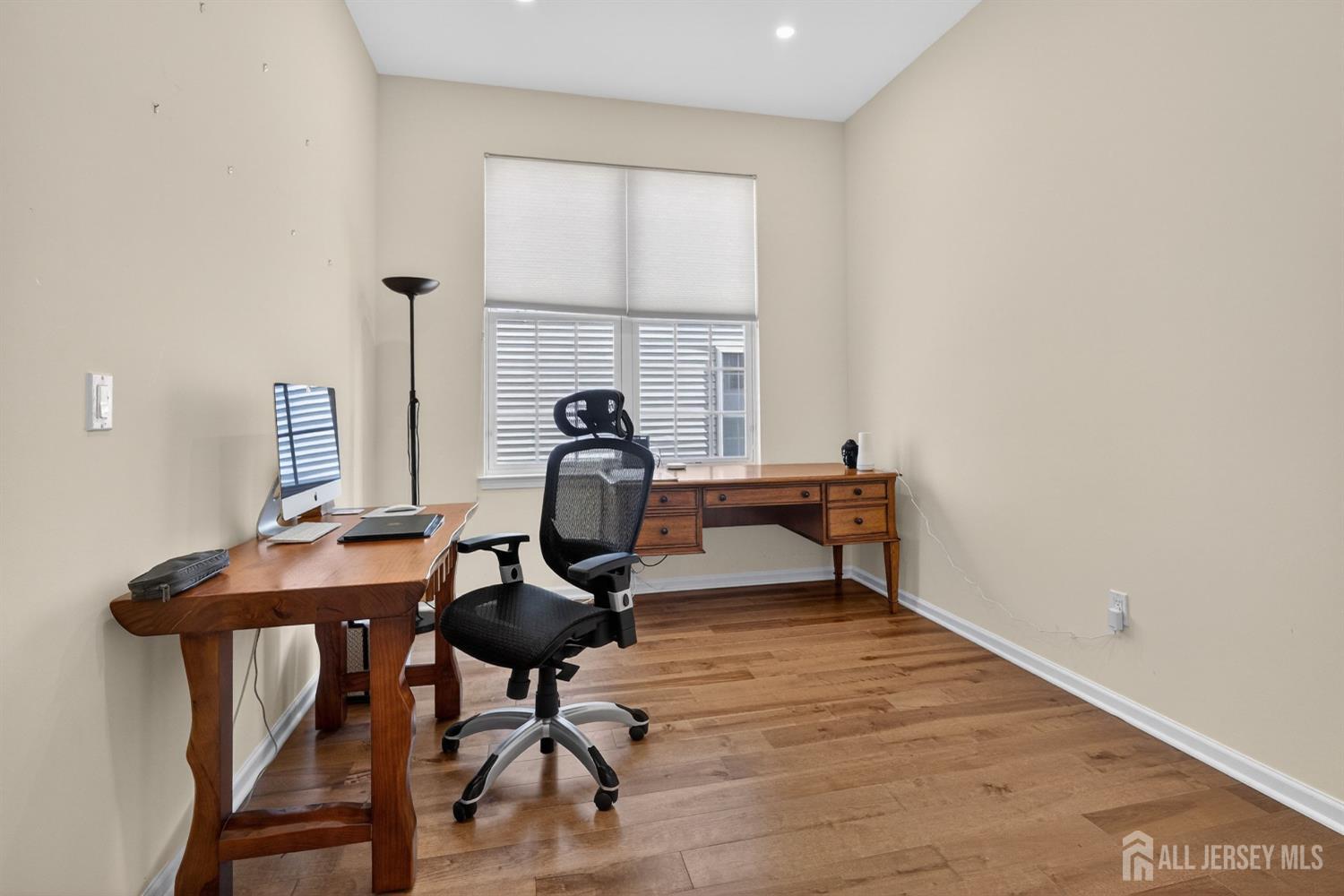 6 Inverness Drive Kendall Park, NJ 08824 - Photo 27 of 35