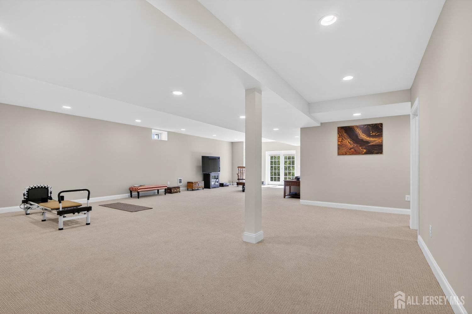 6 Inverness Drive Kendall Park, NJ 08824 - Photo 29 of 35