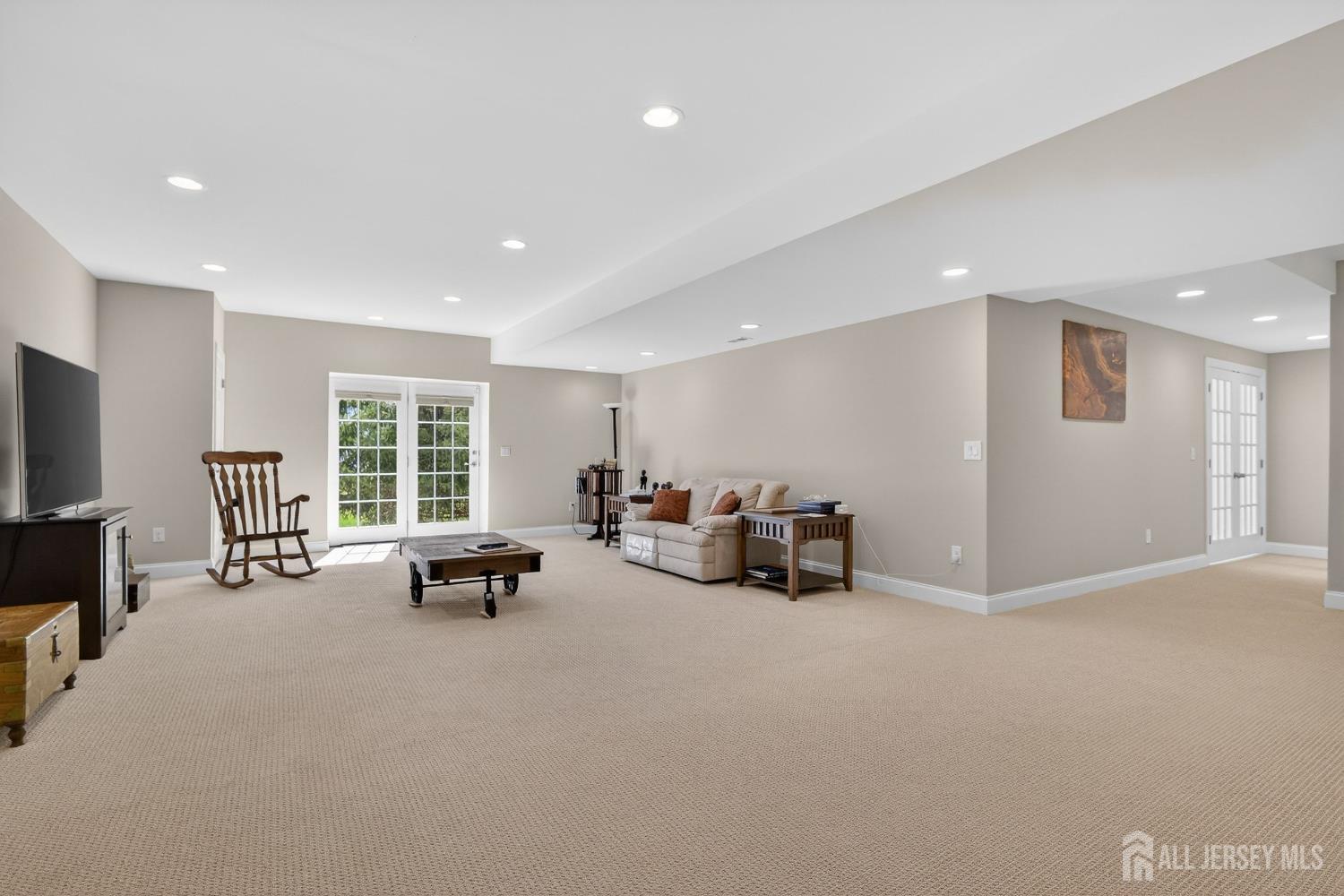 6 Inverness Drive Kendall Park, NJ 08824 - Photo 30 of 35