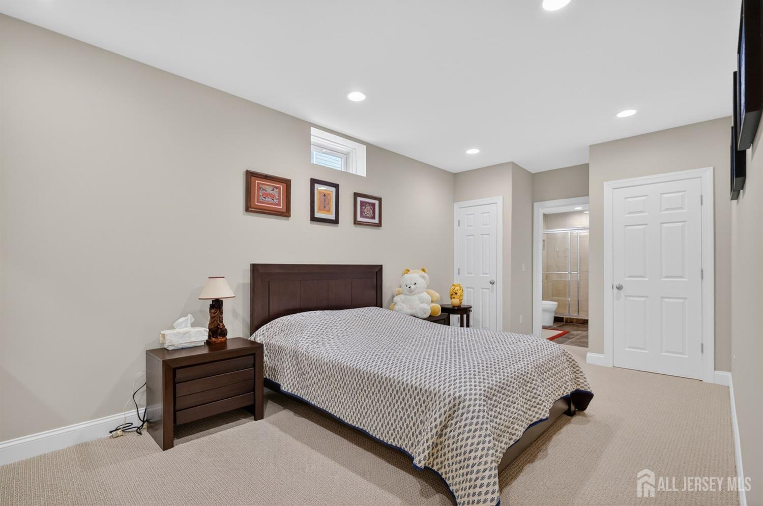 6 Inverness Drive Kendall Park, NJ 08824 - Photo 31 of 35