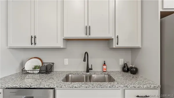 $549,000 | 290 Plaza Bch Drive, Unit 5A, Camdenton, MO 65020