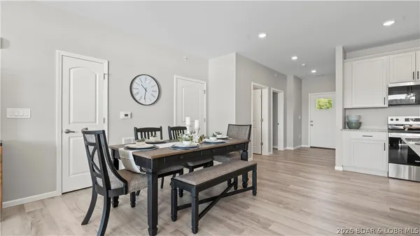 $549,000 | 290 Plaza Bch Drive, Unit 5A, Camdenton, MO 65020