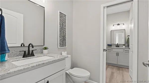 $549,000 | 290 Plaza Bch Drive, Unit 5A, Camdenton, MO 65020