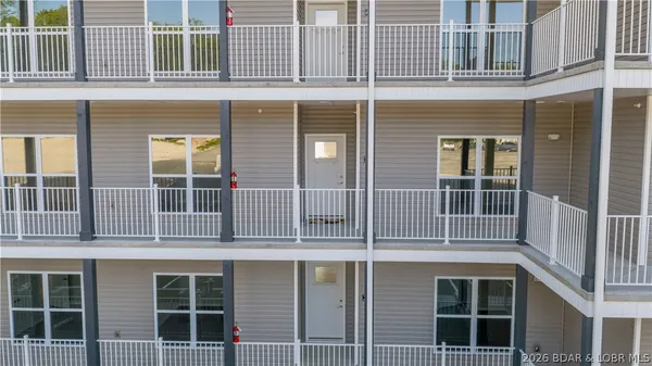 $549,000 | 290 Plaza Bch Drive, Unit 5A, Camdenton, MO 65020