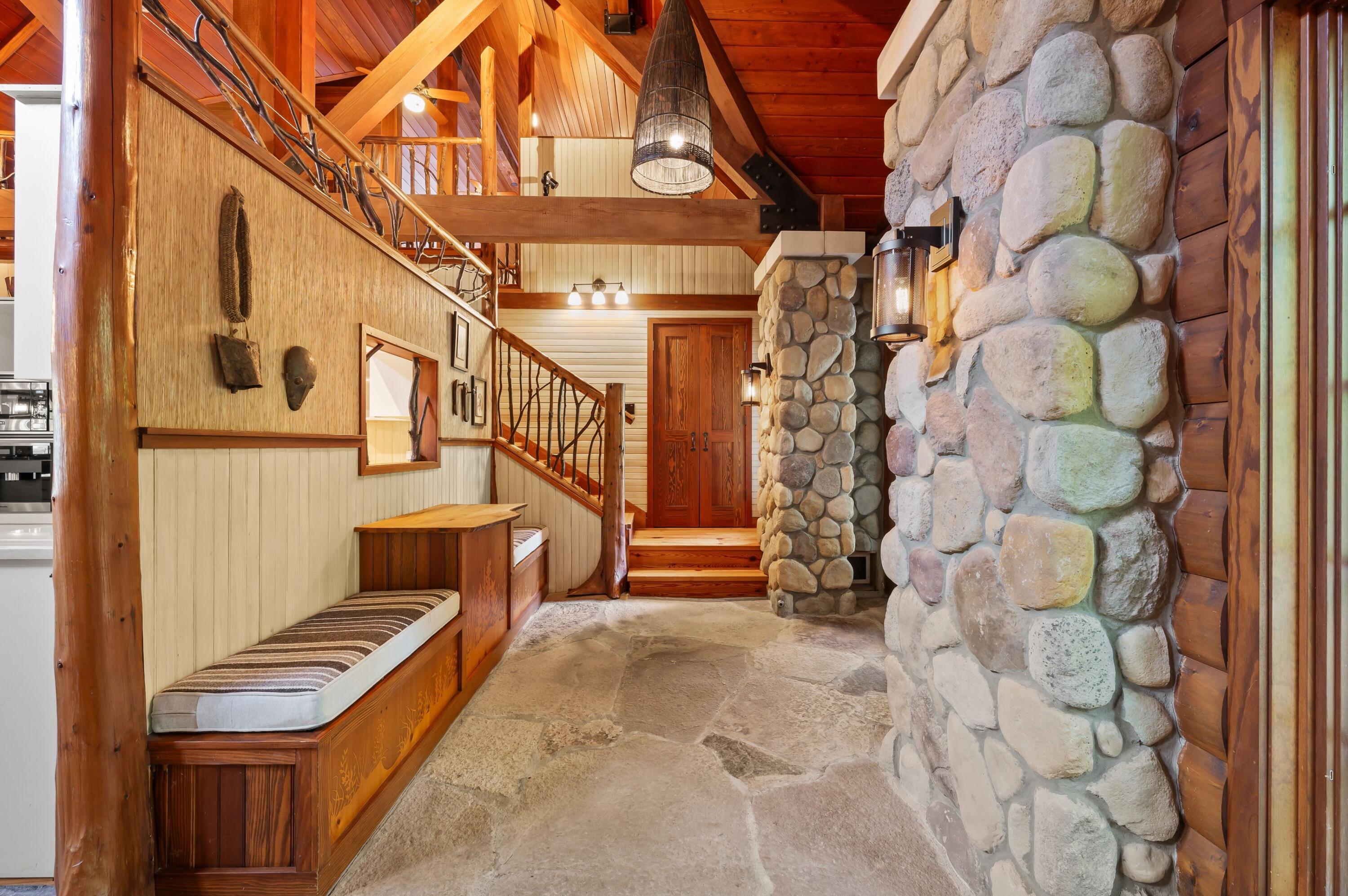 14657 Lakeshore Road Lakeside, MI 49116 - Photo 33 of 71 Foyer