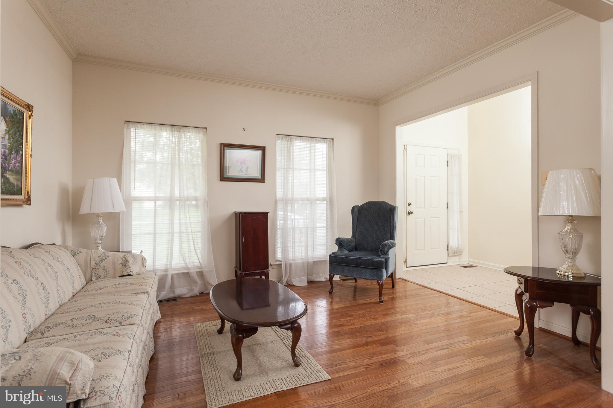 335 Spry Island Road Joppa, MD 21085 - Photo 4 of 37 Living Room