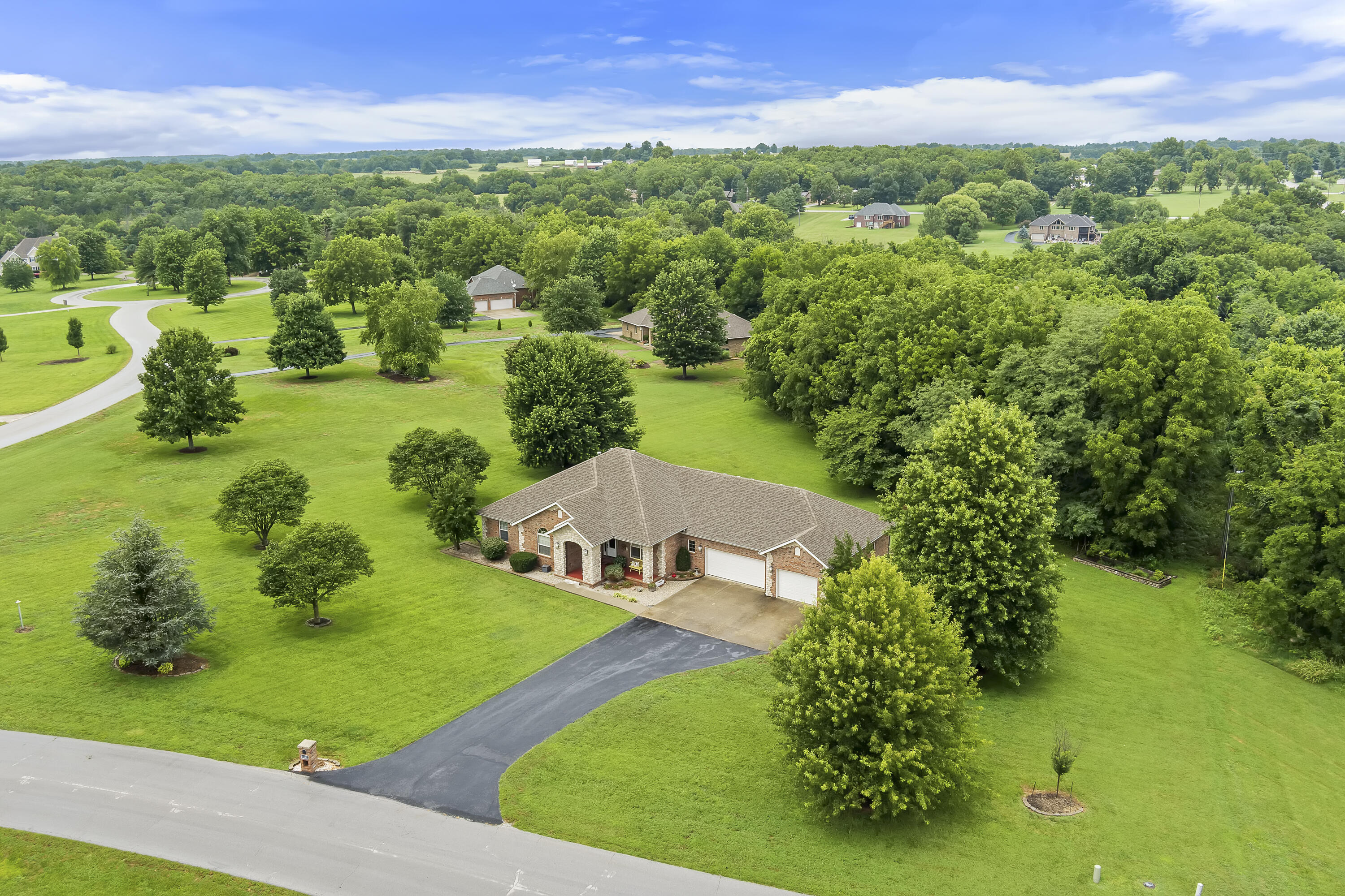 4465 Raintree Drive Willard, MO 65781 - Photo 51 of 51 4465 Raintree-55