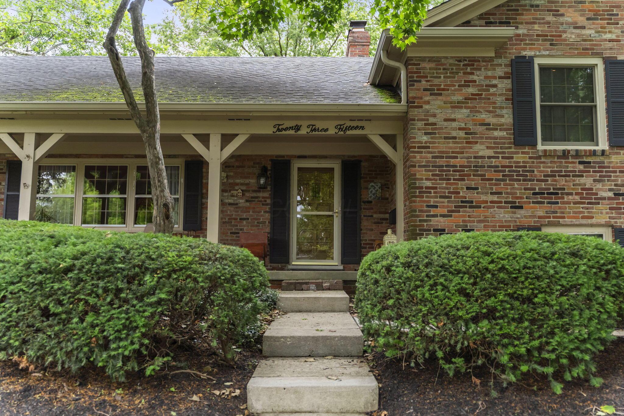 2315 Haverford Road Columbus, OH 43220 - Photo 12 of 99