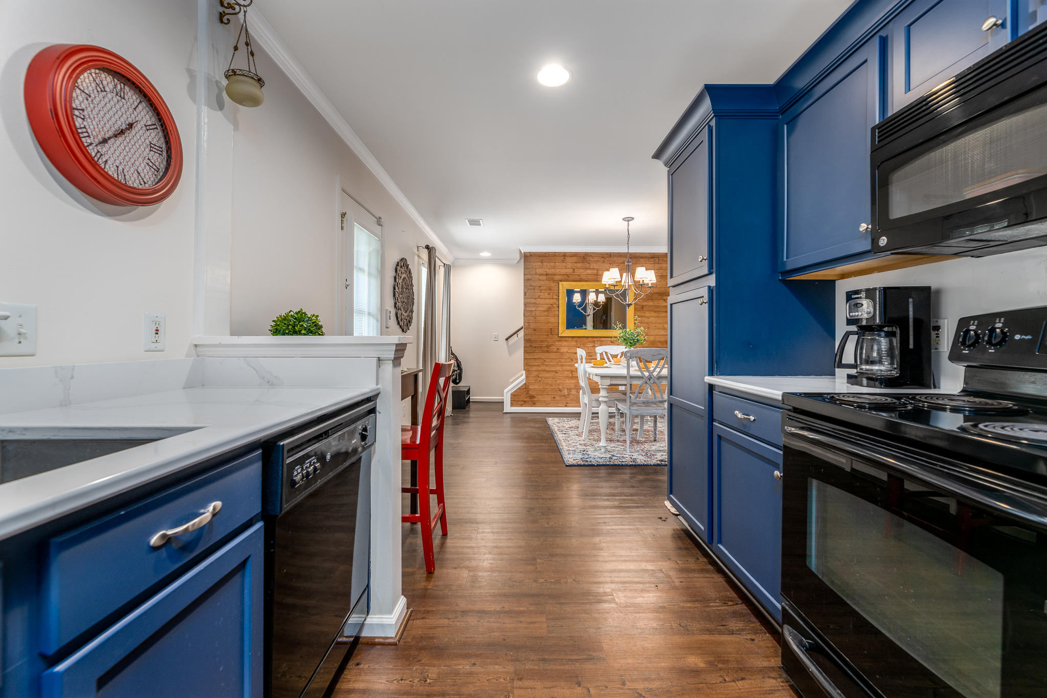 142 Malibu Road Summerville, SC 29483 - Photo 11 of 22 142 Malibu Dr INT (3 of 16)