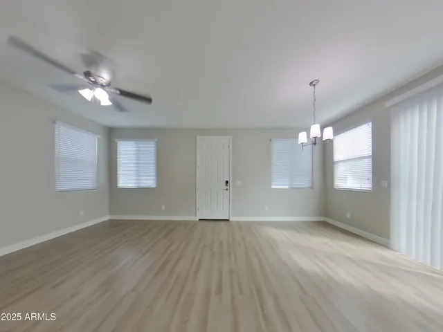 $2,049 | 2929 North 28th Street, Unit 3, Phoenix, AZ 85016