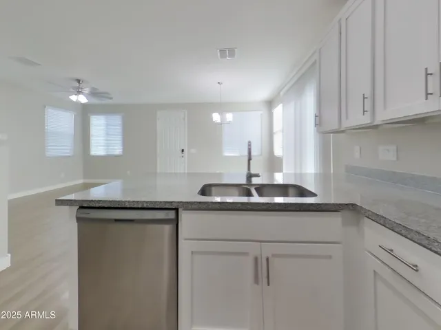 $2,049 | 2929 North 28th Street, Unit 3, Phoenix, AZ 85016