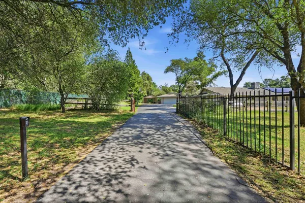 $1,750,000 | 7585 Gold Drive, Loomis, CA 95650