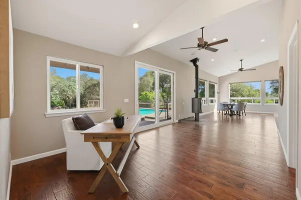 a view of a tennis court