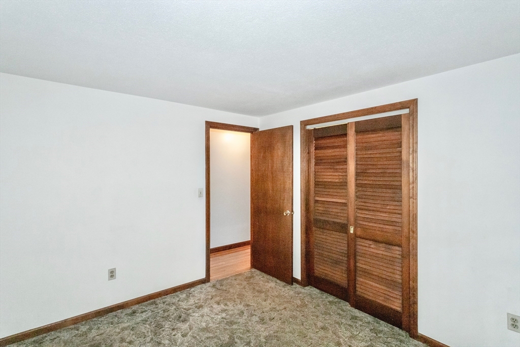111 Susan Drive Westfield, MA 01085 - Photo 20 of 39