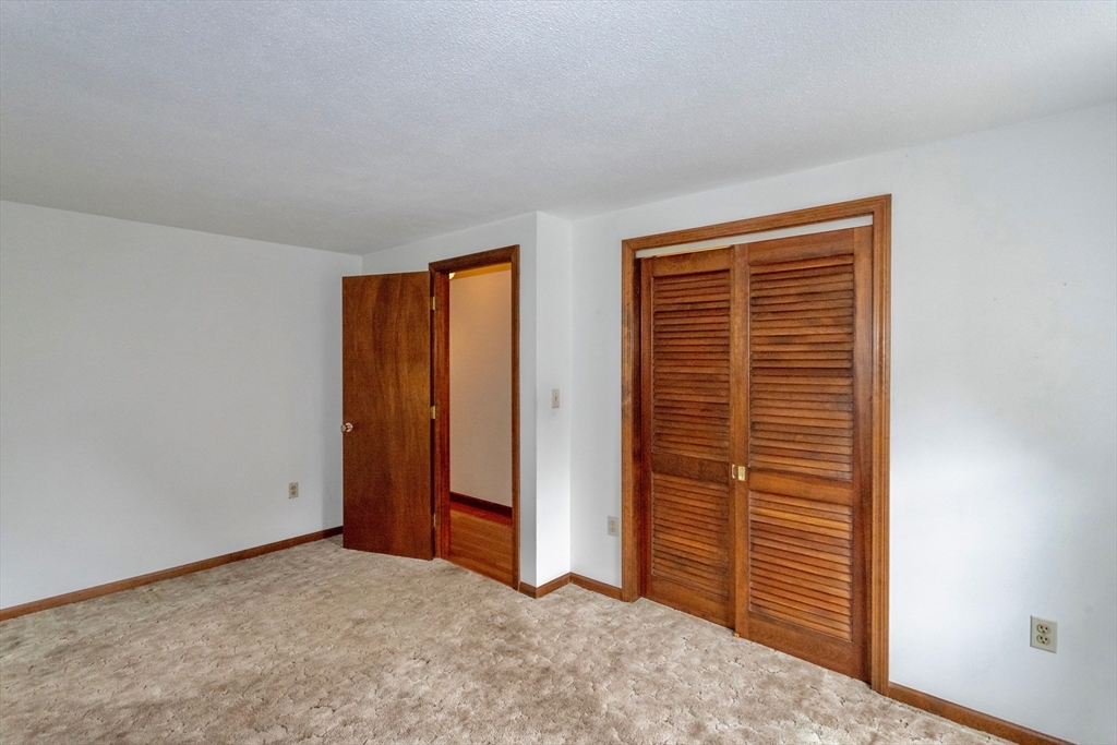 111 Susan Drive Westfield, MA 01085 - Photo 27 of 39