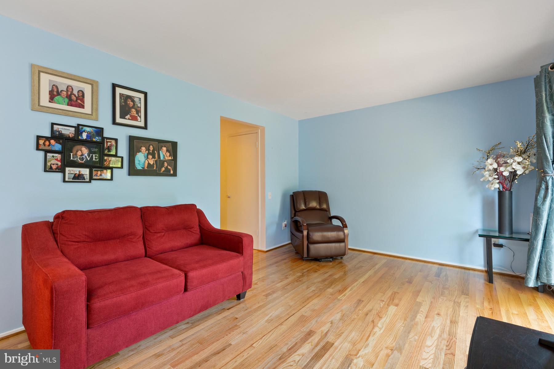 19525 Transhire Road Gaithersburg, MD 20886 - Photo 16 of 35 Gallery Image 16