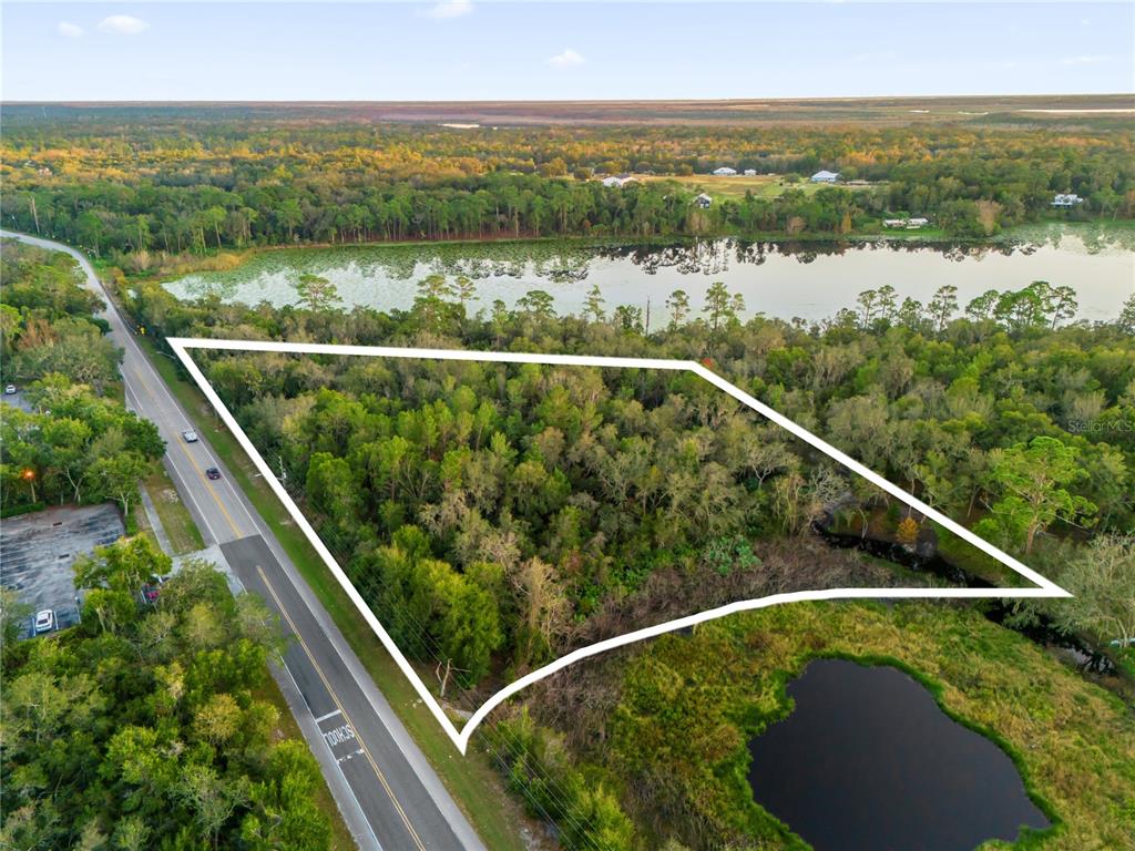 1785 Doyle Road Deltona, FL 32725 - Photo 11 of 27 a view of a balcony with an ocean