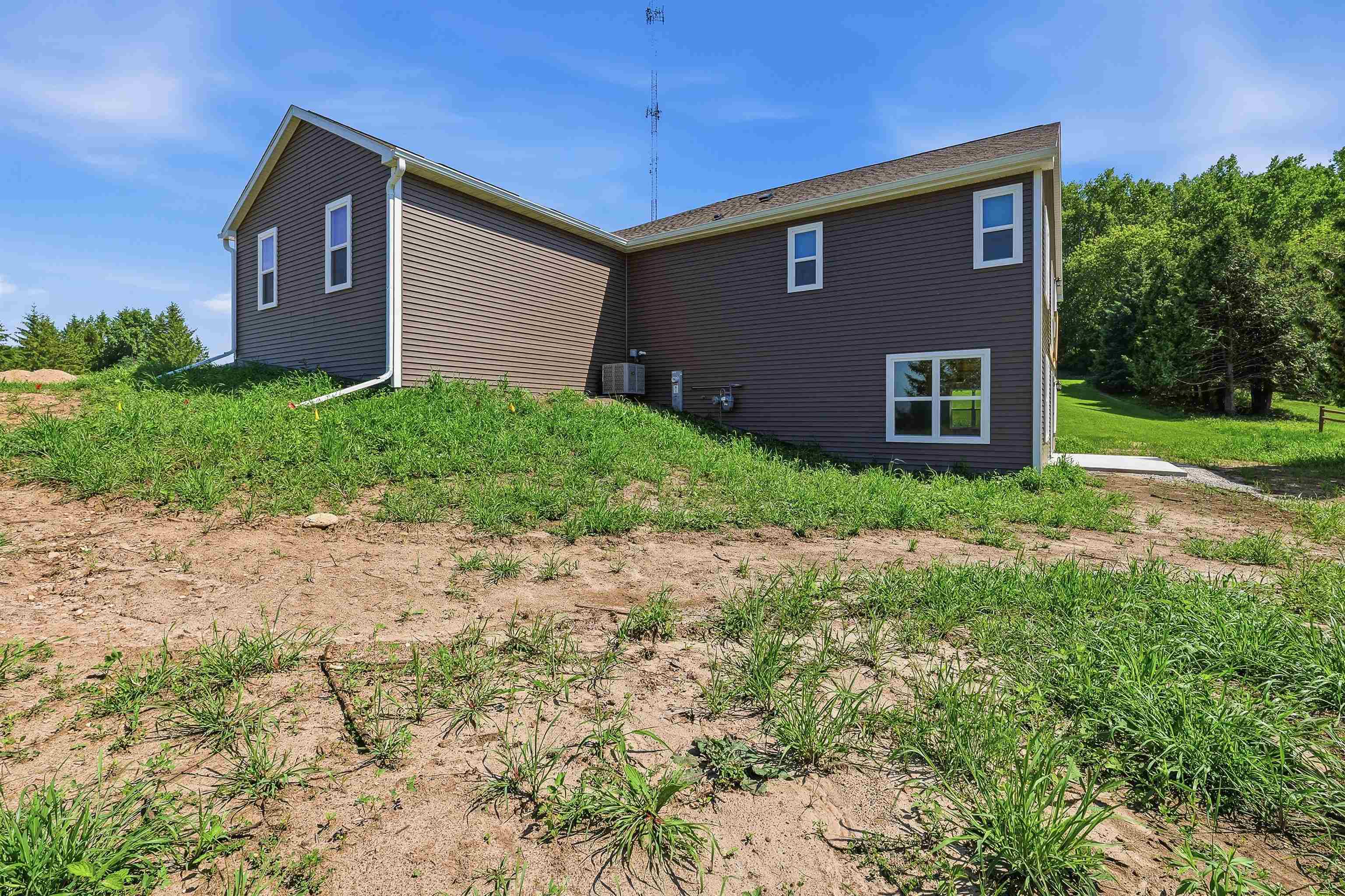 218 Glacial Terrace Ripon, WI 54971 - Photo 31 of 46