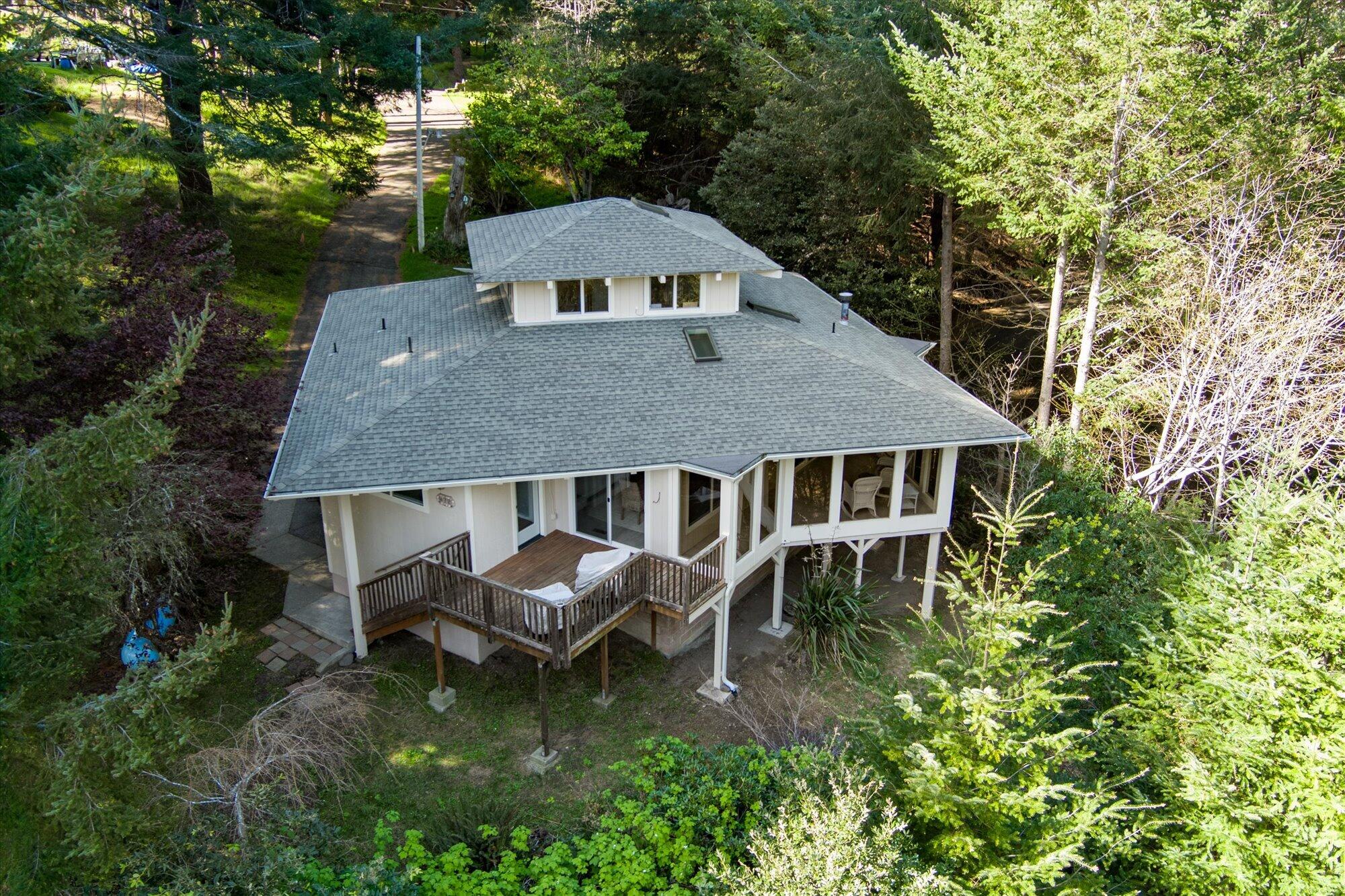 472 Beach Road Shelter Cove, CA 95589 - Photo 4 of 49