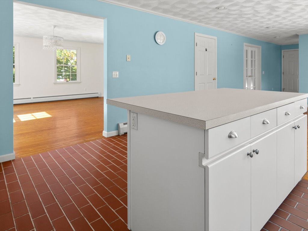 46 North Road Jamestown, RI 02835 - Photo 13 of 28