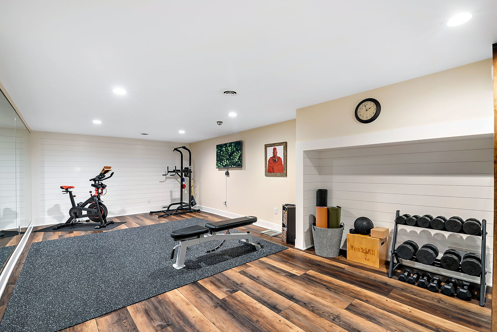 110 Bridgeport Lane Geneva, IL 60134 - Photo 22 of 27 a room with gym equipment and a table