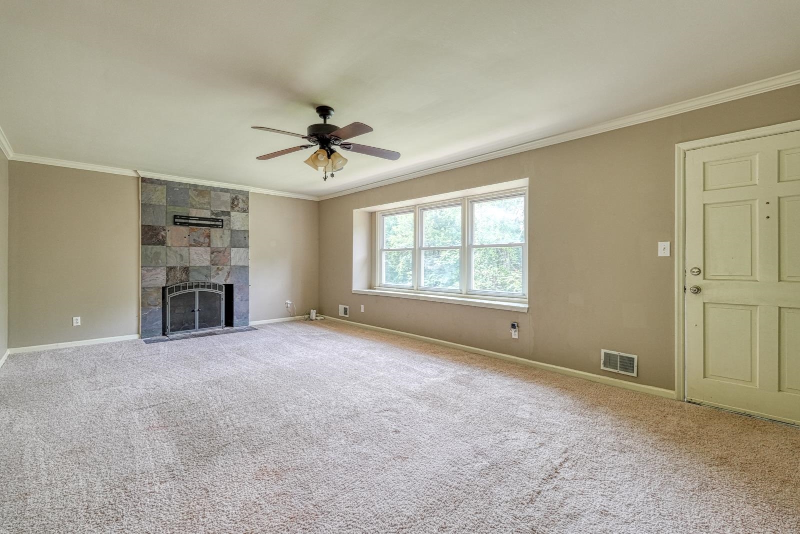 682 Davis Trading Post Road Chesnee, SC 29323 - Photo 2 of 32 Gallery Image 2