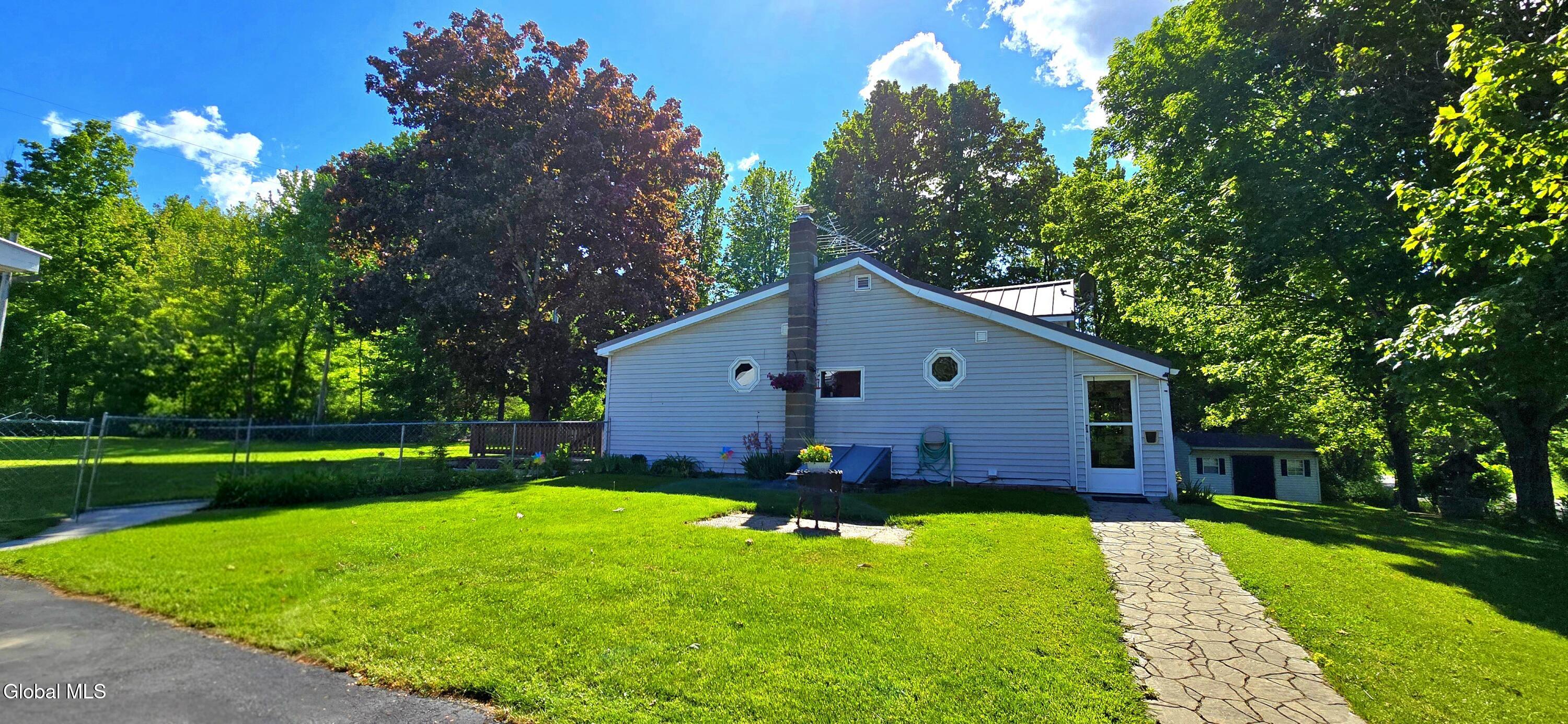 706 East Lykers Road Root, NY 12166 - Photo 5 of 90 5