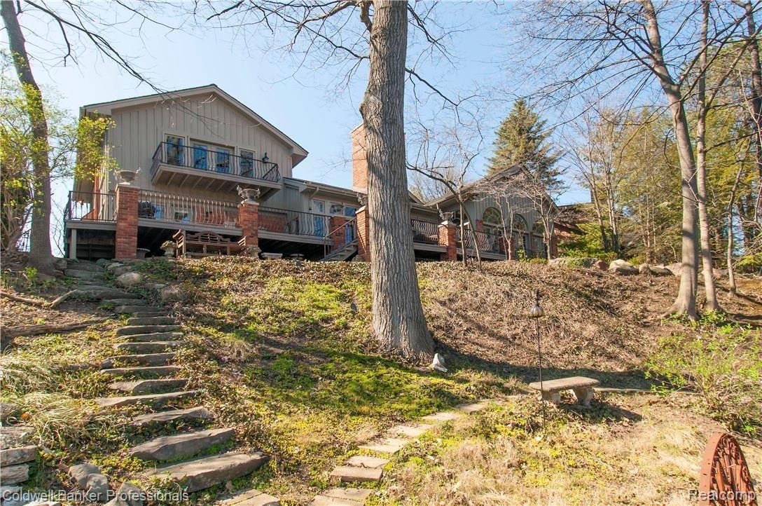32430 Evergreen Road Franklin, MI 48025 - Photo 47 of 59 View of Rear Yard and Trails