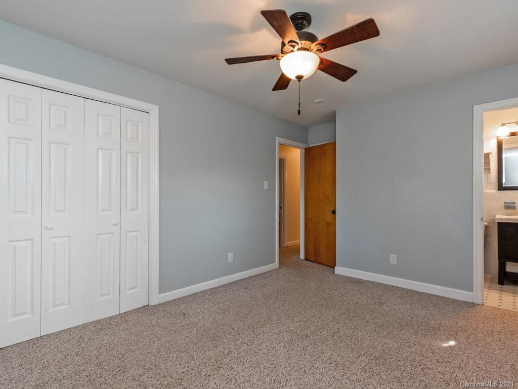 2525 Oakdale Road Charlotte, NC 28216 - Photo 19 of 40