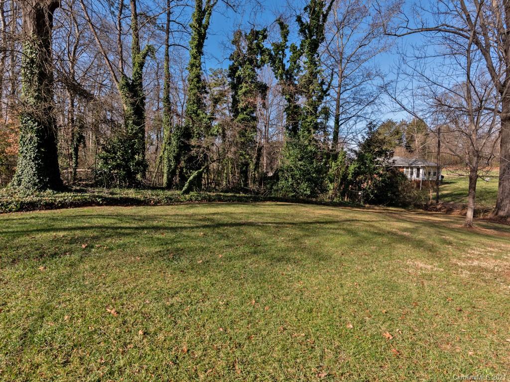 2525 Oakdale Road Charlotte, NC 28216 - Photo 33 of 40