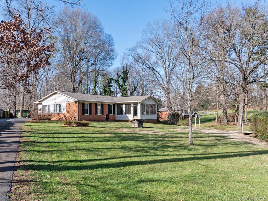 2525 Oakdale Road Charlotte, NC 28216 - Photo 38 of 40